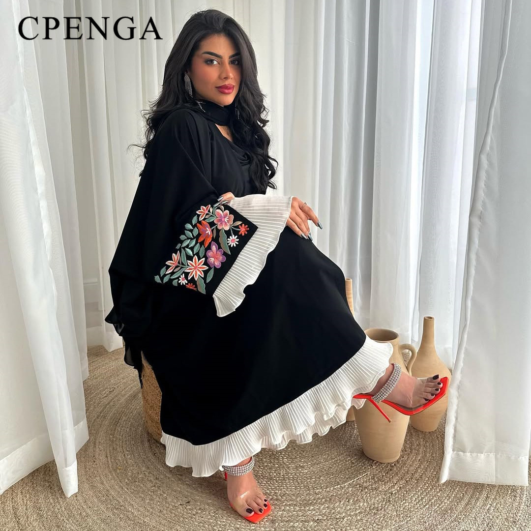Embroidery Kaftan - ชุดอาบายะหรูหราสำหรับผู้หญิง สีดำสง่างาม พร้อมแขนเสื้อจีบสีขาว ปักลายดอกไม้ ชุดราตรีสุภาพเรียบร้อย สไตล์อิสลาม