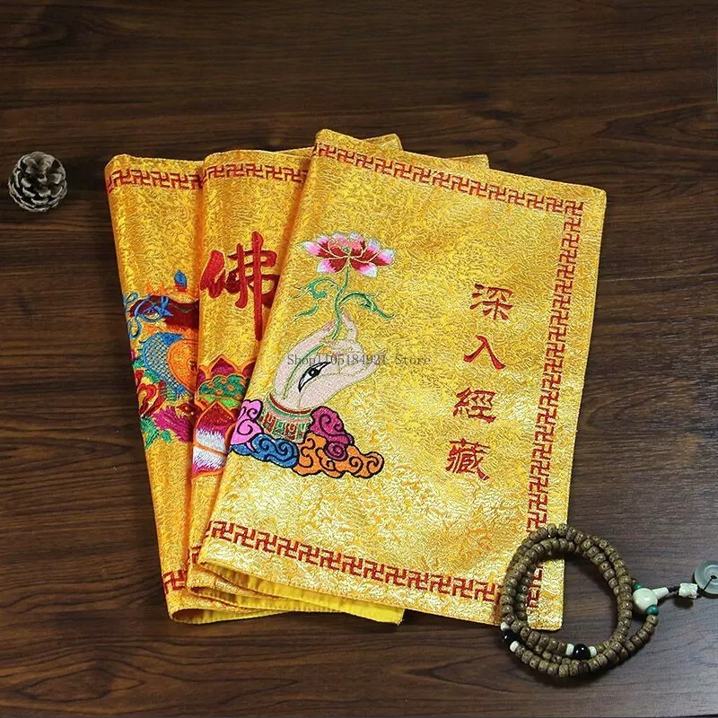Embroidery Cloth - ผ้าซาตินปักลายดอกบัว 42 ซม. ผ้าคลุมพระสูตร สำหรับห้องพระบ้าน ใช้สำหรับสวดมนต์