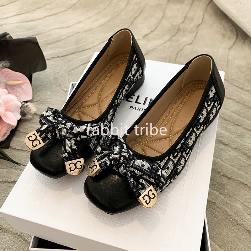 Embroidery Origin - รองเท้าส้นเตี้ยแบบสวมสบายสไตล์ฝรั่งเศสสำหรับผู้หญิง ดีไซน์เซ็กซี่ หัวเหลี่ยม แต่งลายปัก เหมาะกับกระโปรง ส้นเตี้ยเล็กน้อย