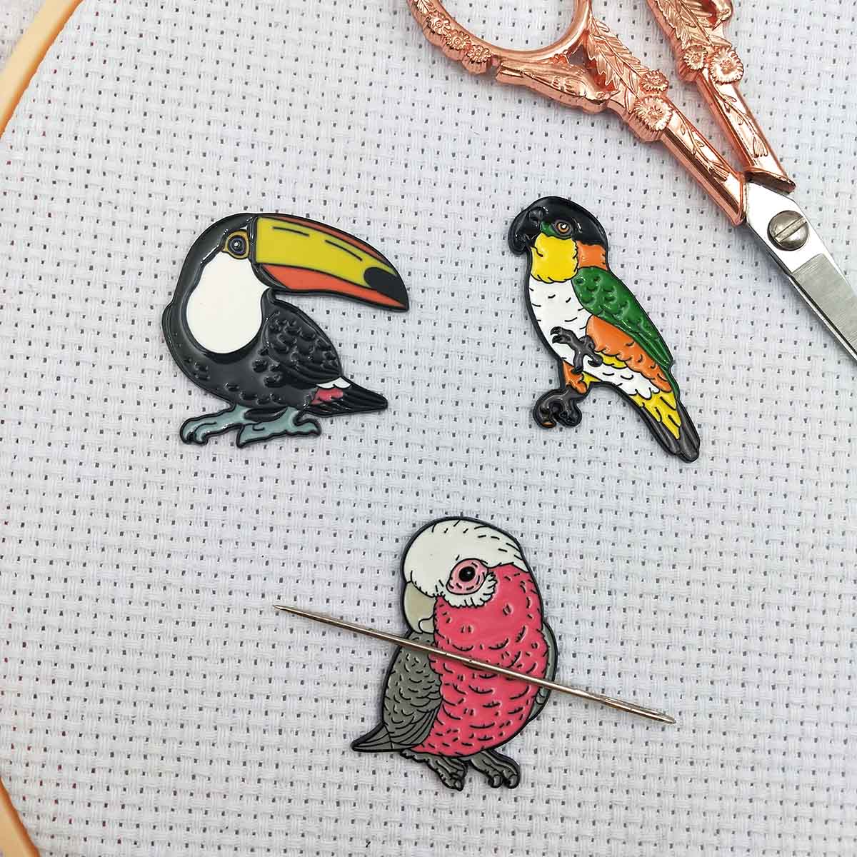 Needle Minder Magnet - ที่เก็บเข็มปักผ้าแม่เหล็กแรงสูง รูปนกน่ารัก สำหรับงานปักครอสติช อุปกรณ์เสริมงานเย็บปักถักร้อย
