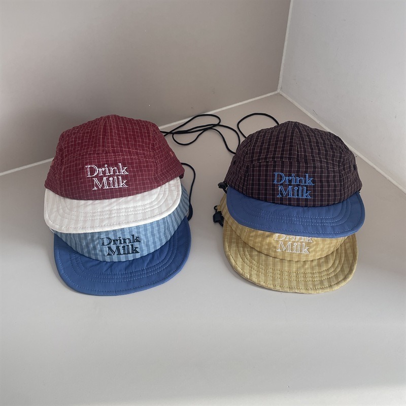 หมวกเบสบอลปีกอ่อนสำหรับเด็ก 49 - Embroidery Cap บทวิจารณ์และราคา