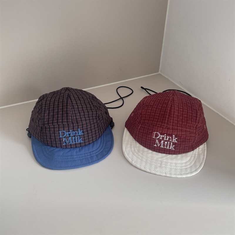 หมวกเบสบอลปีกอ่อนสำหรับเด็ก 49 - Embroidery Cap บทวิจารณ์และราคา
