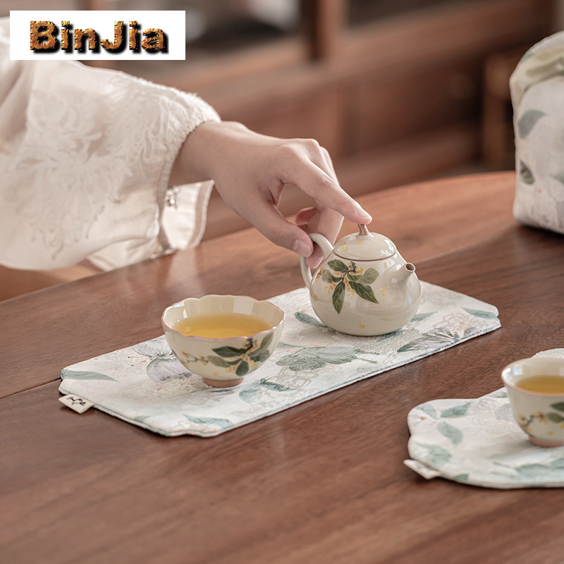 ผ้ารองจานปักลายผีเสื้อสองด้าน  - Embroidery Cloth บทวิจารณ์และราคา