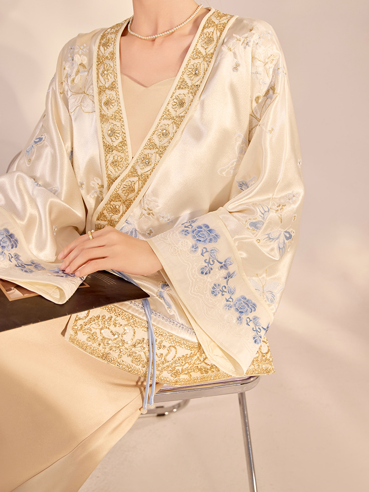 เสื้อแจ็คเก็ตผู้หญิงทรงหลวมหรู - Embroidery Origin บทวิจารณ์และราคา