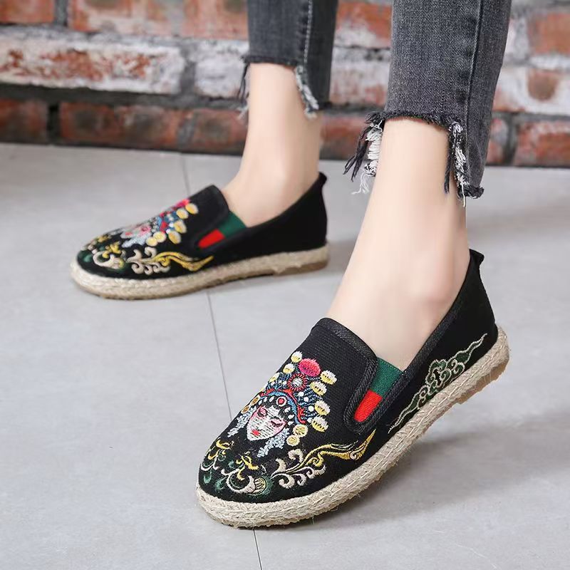 รองเท้าผู้หญิงพื้นเรียบปักลายผ - Embroidery Cloth บทวิจารณ์และราคา