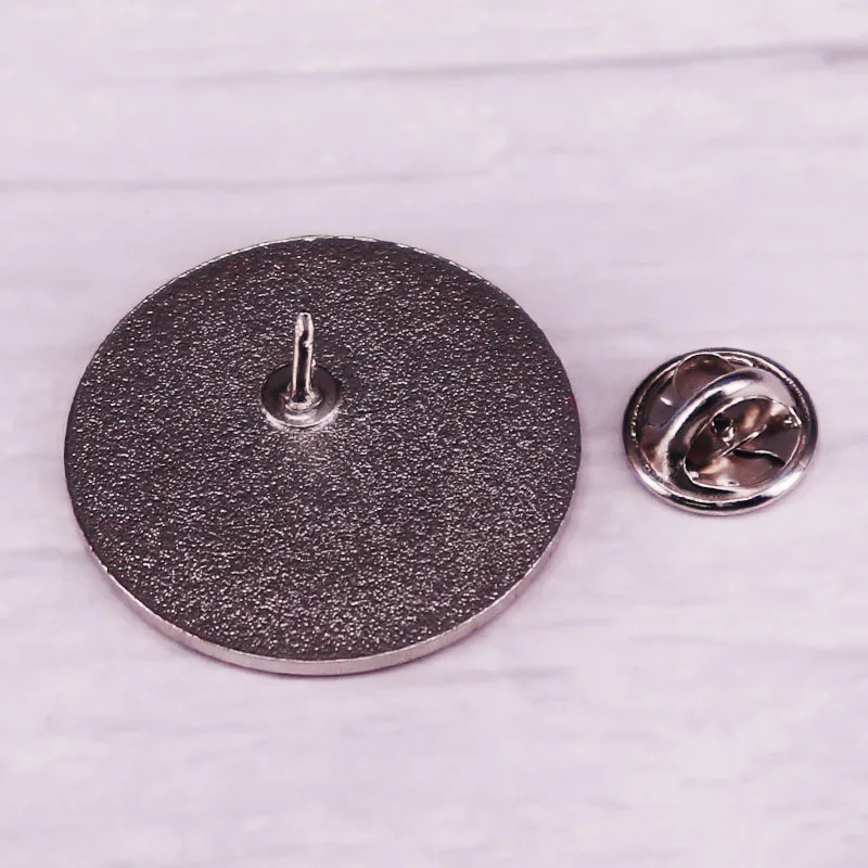 เข็มเคลือบเครื่องมือฉุกเฉินสีแ - Embroidery Icon บทวิจารณ์และราคา