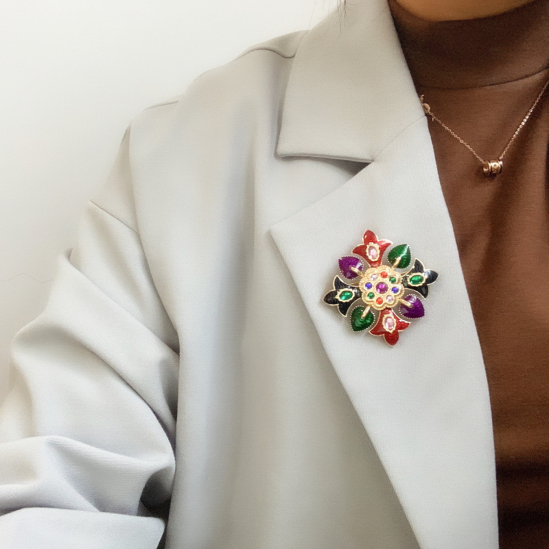 เข็มกลัดดีไซน์หรูหราสไตล์บาโรก - Embroidery Icon บทวิจารณ์และราคา