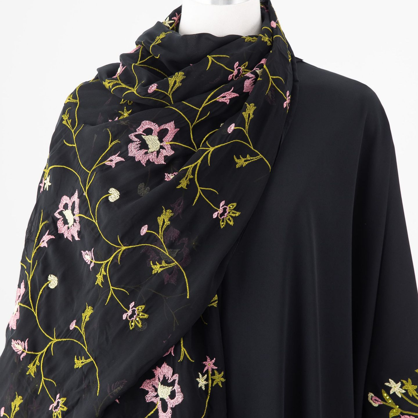 ชุดเดรสอีดสำหรับผู้หญิงมุสลิม  - Embroidery Kaftan บทวิจารณ์และราคา