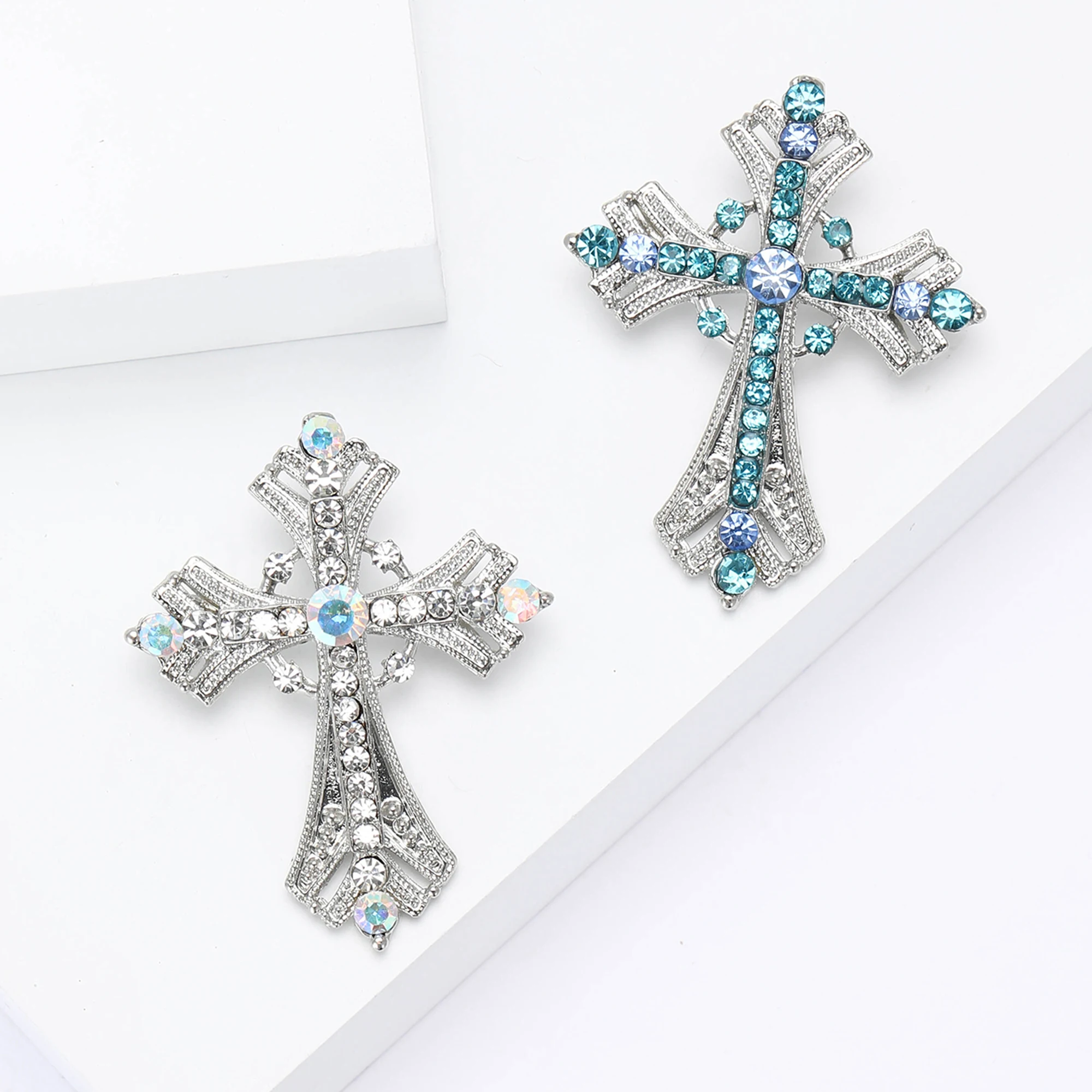 เข็มกลัดรูปกางเขนสไตล์หรูหราสำ - Embroidery Icon บทวิจารณ์และราคา