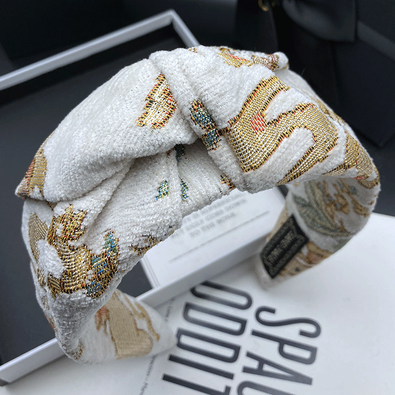 กิ๊บติดผมปักลายแฟชั่น หรูหรา น - Embroidery Hoop บทวิจารณ์และราคา