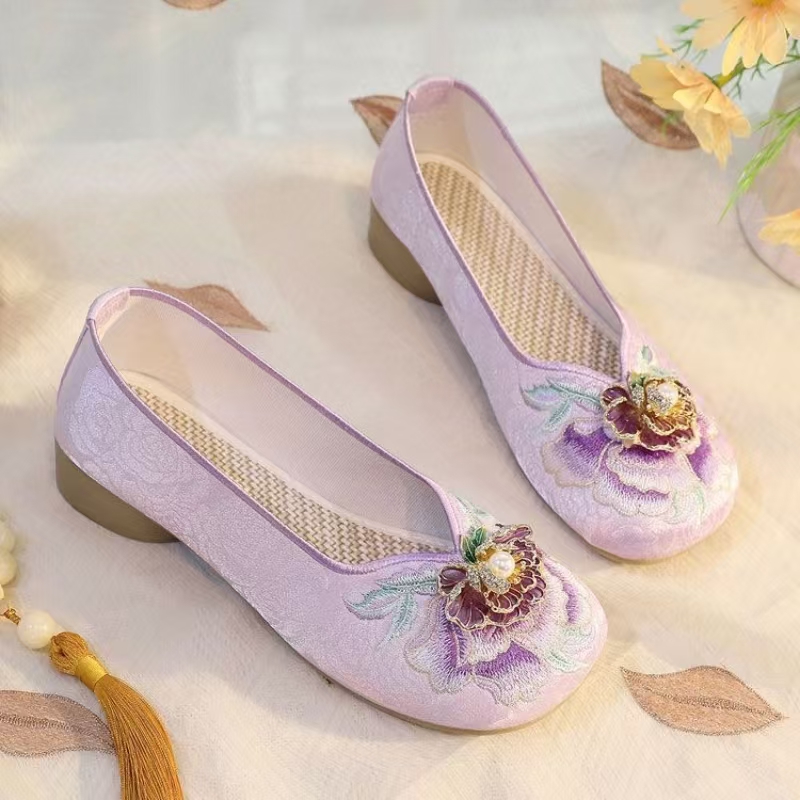 รองเท้าผ้าปักลายส้นเตี้ยสำหรับ - Embroidery Cloth บทวิจารณ์และราคา